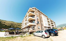 Novi Apartments